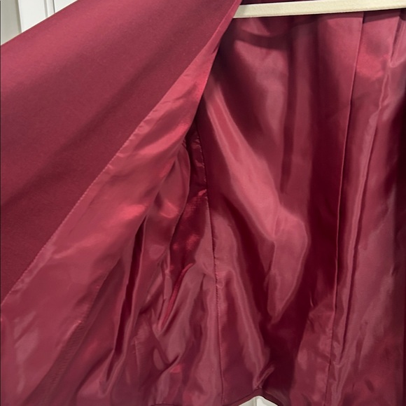 Versatile piece - Picture 9 of 13